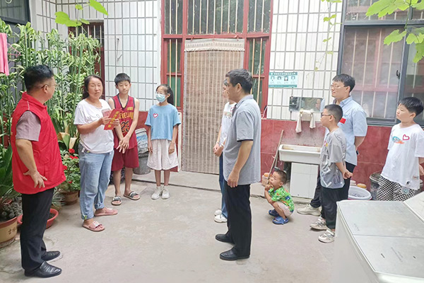 新乡长城集团爱心家庭携手辉县义工“爱心助学，点亮希望”